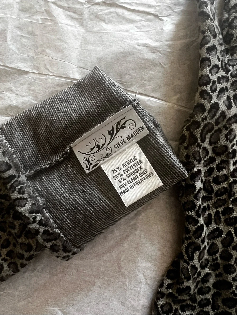 Gray/Black Leopard-Print Stretchy Knit Unlined Long Gloves.